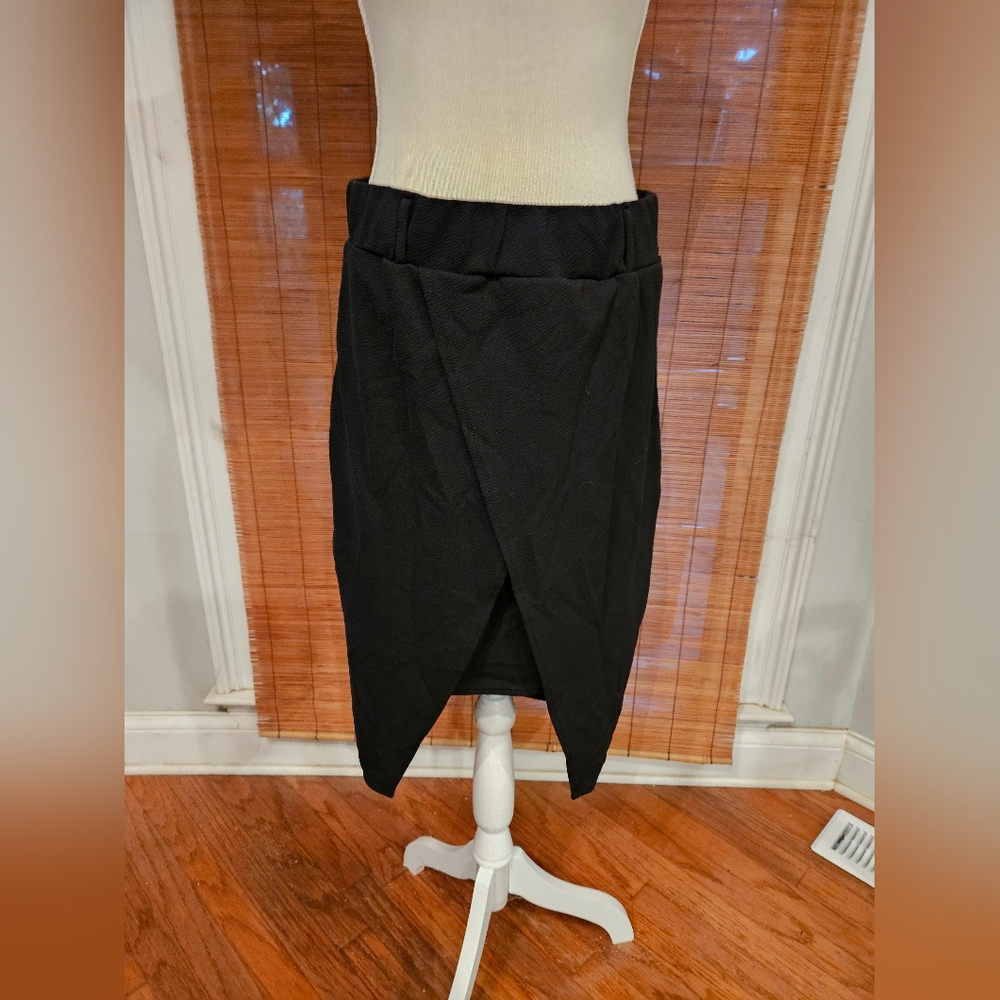 Boohoo Size 16 Asymmetrical Black Midi Skirt